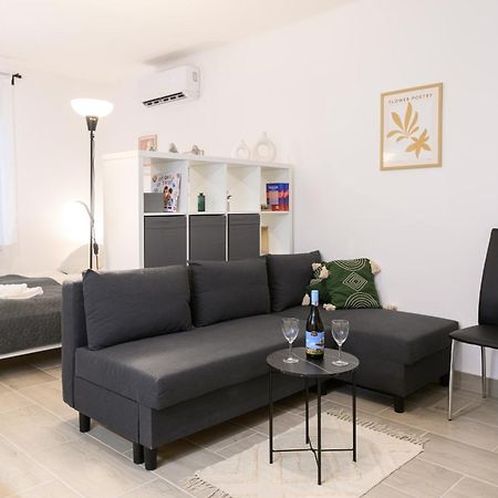 Zentrea Apartman 埃格尔 外观 照片